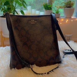 Coach Crossbody Bag Authentic 🍁🍂